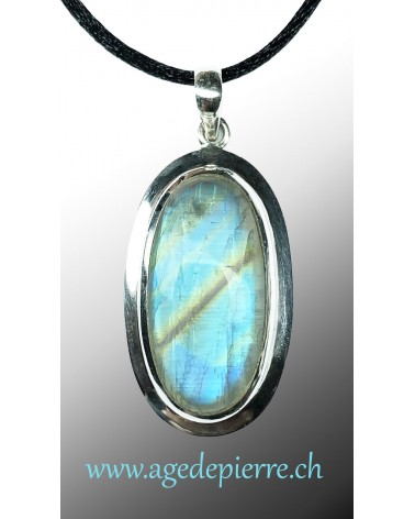 Labradorite blanche en pendentif