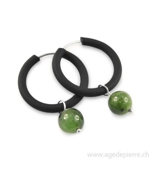 Boucles d'oreilles arc-en-ciel en caoutchouc noir et jade néphrite