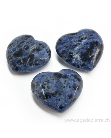 Coeur en sodalite l'âge de pierre vevey